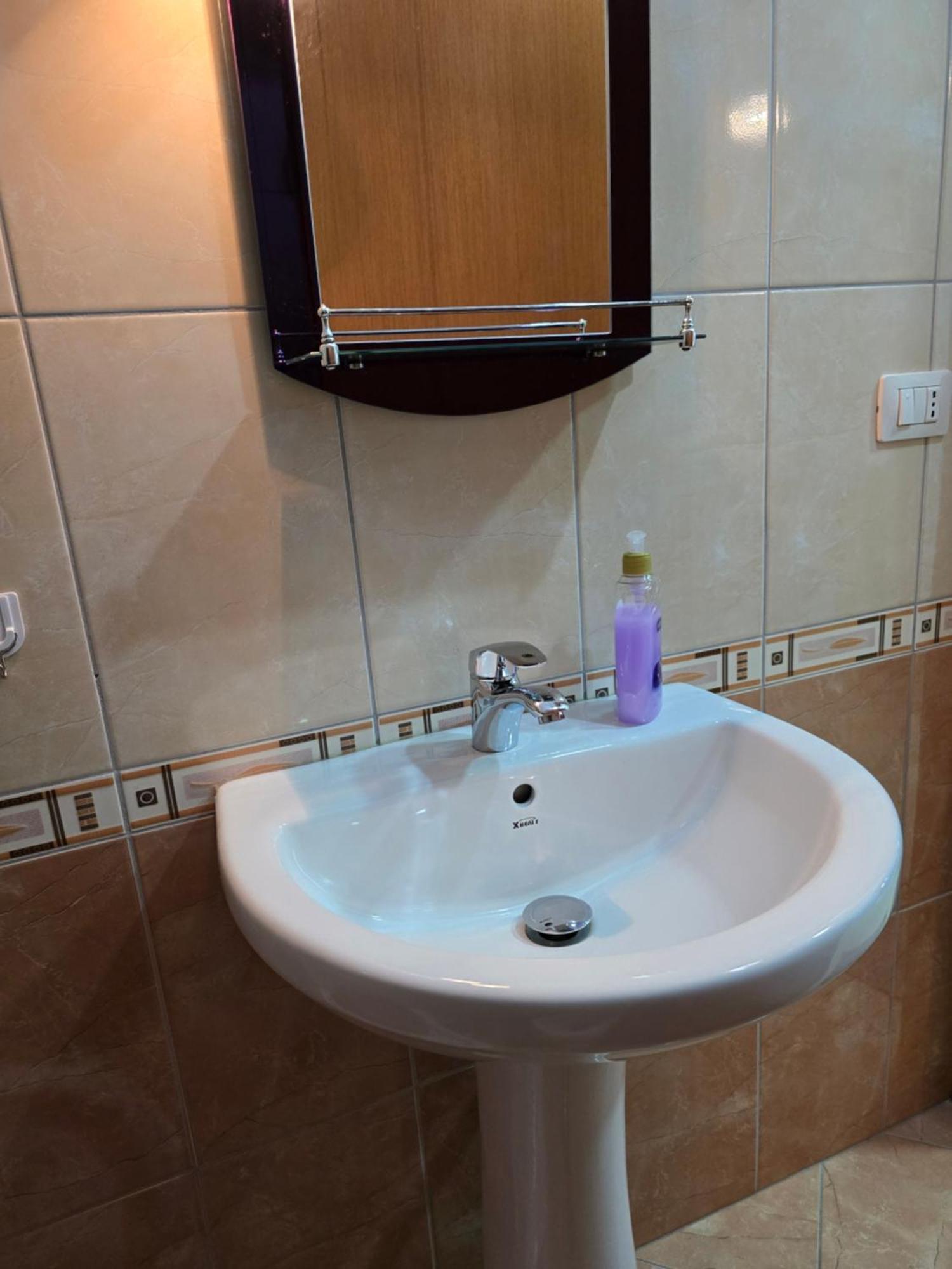 Modern , Quiet , Family Friendly & Fully Furnished Apartment Vlorë 外观 照片