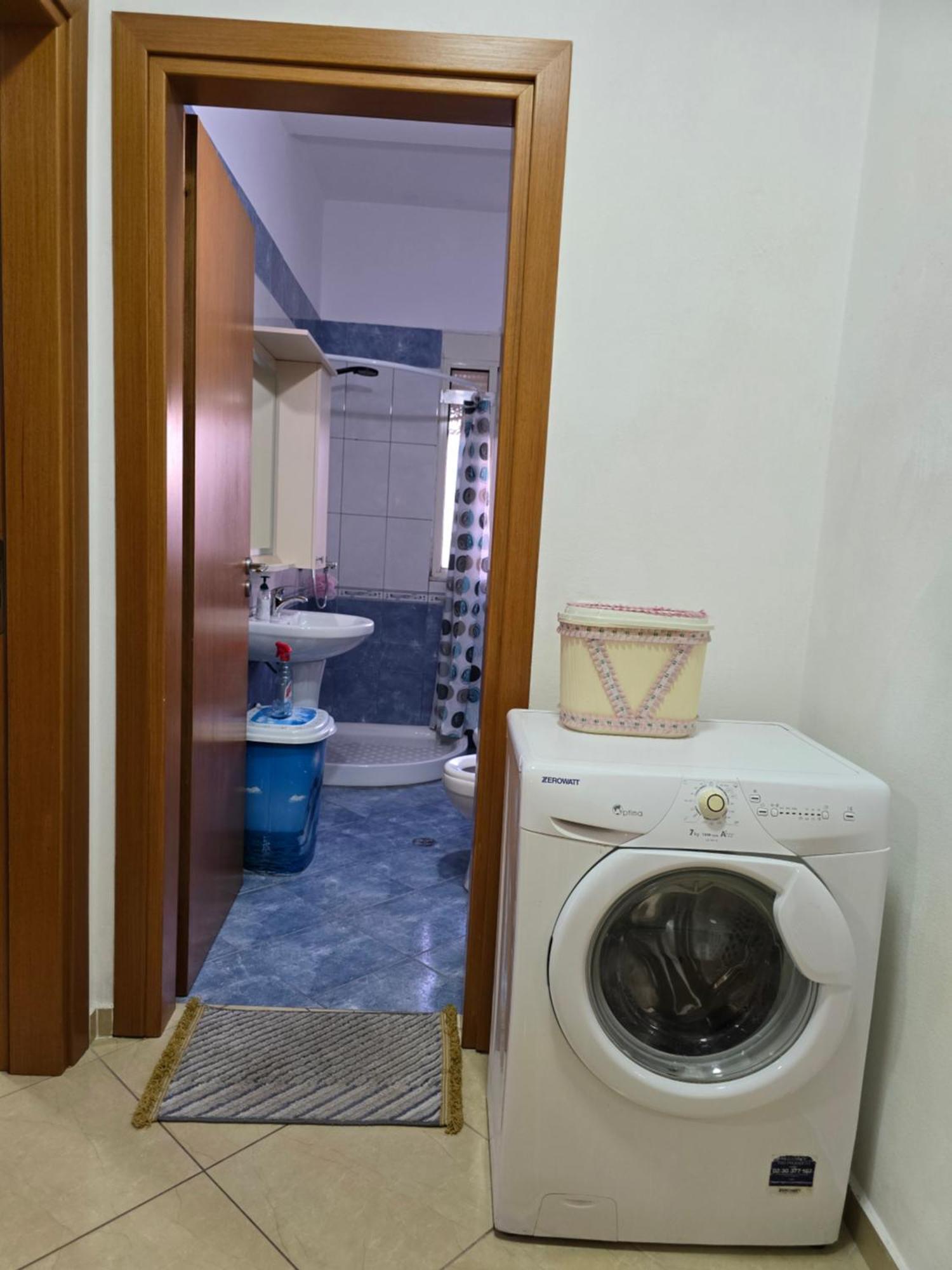 Modern , Quiet , Family Friendly & Fully Furnished Apartment Vlorë 外观 照片